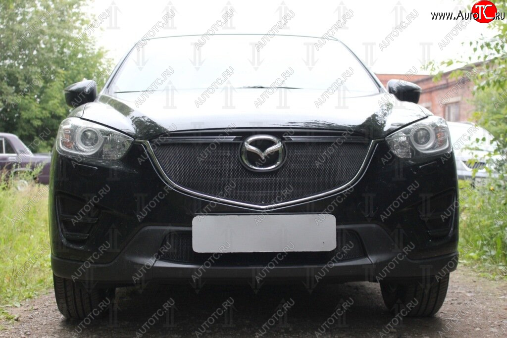 3 689 р. Защитная сетка в бампер (верх, ячейка 3х7 мм) Alfeco Стандарт Mazda CX-5 KE рестайлинг (2015-2017) (Чёрная)  с доставкой в г. Керчь