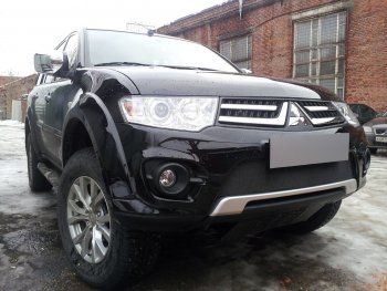 3 089 р. Защитная сетка в бампер (низ, ячейка 3х7 мм) Alfeco Стандарт Mitsubishi L200 4  рестайлинг (2013-2016) (Чёрная)  с доставкой в г. Керчь. Увеличить фотографию 2