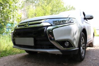 7 349 р. Защитная сетка в бампер (4 части, ячейка 3х7 мм) Alfeco Стандарт Mitsubishi Outlander GF 2-ой рестайлинг (2015-2018) (Чёрная)  с доставкой в г. Керчь. Увеличить фотографию 2