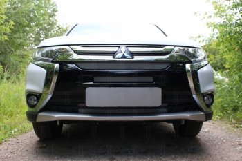 7 599 р. Защитная сетка в бампер (4 части, ячейка 3х7 мм) Alfeco Стандарт  Mitsubishi Outlander  GF (2015-2018) 2-ой рестайлинг (Хром)  с доставкой в г. Керчь. Увеличить фотографию 3