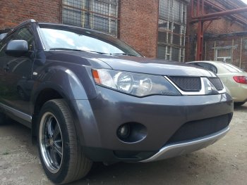 3 169 р. Защитная сетка в бампер (низ, ячейка 3х7 мм) Alfeco Стандарт Mitsubishi Outlander XL (CW)  дорестайлинг (2005-2009) (Чёрная)  с доставкой в г. Керчь. Увеличить фотографию 3