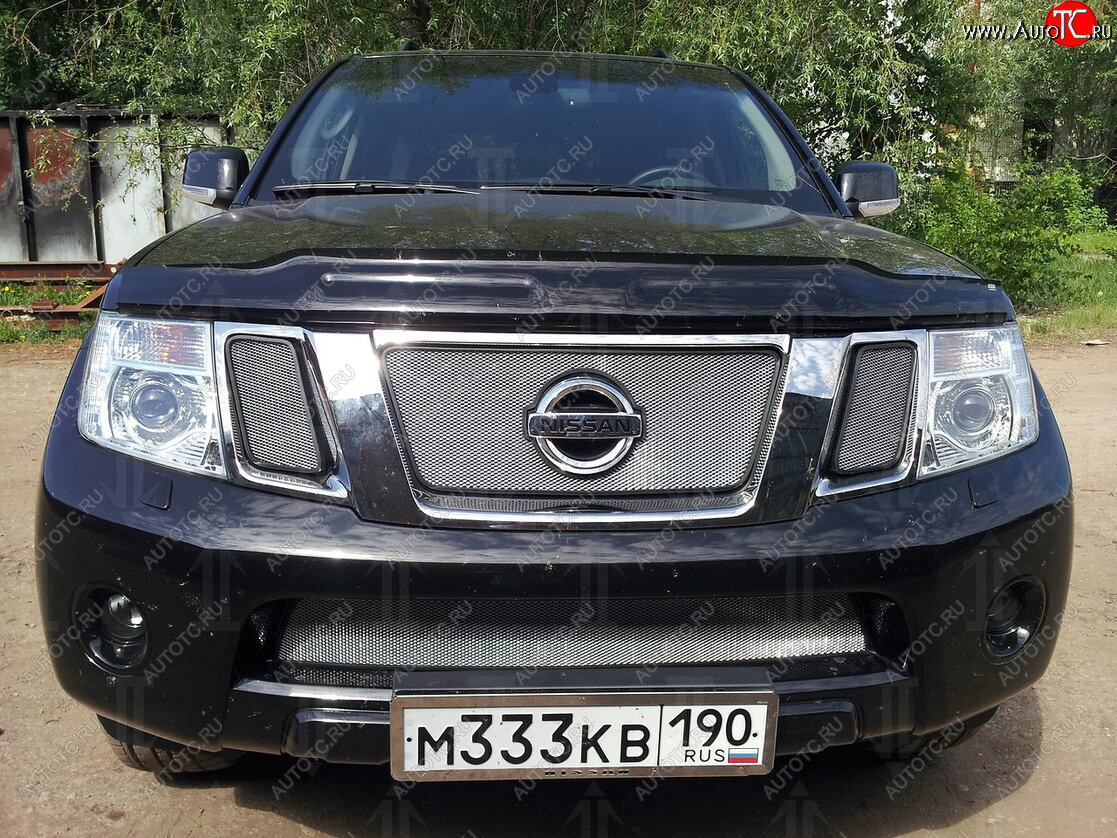 3 079 р. Защитная сетка в бампер (низ, ячейка 3х7 мм) Стрелка11 Стандарт Nissan Pathfinder R51 рестайлинг (2009-2014) (Хром)  с доставкой в г. Керчь