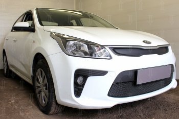 4 299 р. Защитная сетка в бампер (низ, ячейка 4х10 мм) Alfeco Премиум  KIA Rio  4 YB (2017-2020) дорестайлинг, хэтчбэк (Чёрная)  с доставкой в г. Керчь. Увеличить фотографию 3