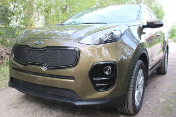 3 099 р. Защитная сетка в бампер (середина, ячейка 4х10 мм) Alfeco Премиум  KIA Sportage  4 QL (2016-2018) дорестайлинг (Чёрная)  с доставкой в г. Керчь. Увеличить фотографию 2