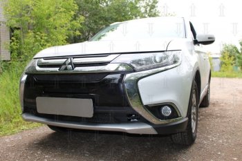 8 649 р. Защитная сетка в бампер (3 части, ячейка 4х10 мм) Alfeco Премиум Mitsubishi Outlander GF 2-ой рестайлинг (2015-2018) (Чёрная)  с доставкой в г. Керчь. Увеличить фотографию 2