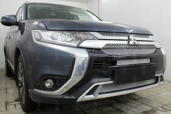 9 849 р. Защитная сетка в бампер (3 части, ячейка 4х10 мм) Alfeco Премиум Mitsubishi Outlander GF 3-ий рестайлинг (2018-2022) (Хром)  с доставкой в г. Керчь. Увеличить фотографию 2