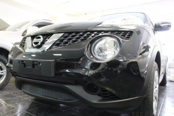 4 299 р. Защитная сетка в бампер (низ, ячейка 4х10 мм) Стрелка11 Премиум Nissan Juke 1 YF15 рестайлинг (2014-2020) (Чёрная)  с доставкой в г. Керчь. Увеличить фотографию 3