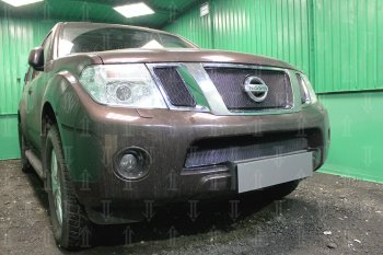 4 099 р. Защитная сетка в бампер (низ, ячейка 4х10 мм) Стрелка11 Премиум Nissan Navara 2 D40 рестайлинг (2010-2016) (Чёрная)  с доставкой в г. Керчь. Увеличить фотографию 3