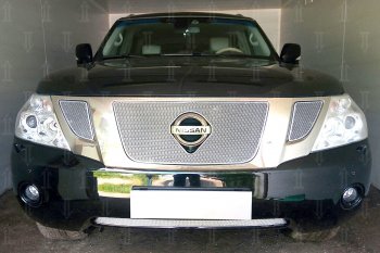 4 299 р. Защитная сетка в бампер (низ, ячейка 4х10 мм) Стрелка11 Премиум  Nissan Patrol  6 (2010-2014) Y62 дорестайлинг (Хром)  с доставкой в г. Керчь. Увеличить фотографию 2