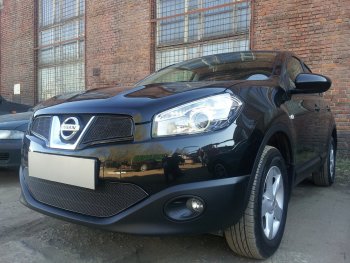 4 549 р. Защитная сетка в бампер (низ, ячейка 4х10 мм) Стрелка11 Премиум Nissan Qashqai 1 J10 рестайлинг (2010-2013) (Чёрная)  с доставкой в г. Керчь. Увеличить фотографию 2