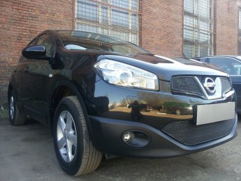 4 549 р. Защитная сетка в бампер (низ, ячейка 4х10 мм) Стрелка11 Премиум Nissan Qashqai 1 J10 рестайлинг (2010-2013) (Чёрная)  с доставкой в г. Керчь. Увеличить фотографию 3