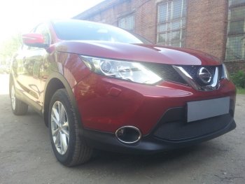 4 399 р. Защитная сетка в бампер (низ, ячейка 4х10 мм) Стрелка11 Премиум Nissan Qashqai 2 J11 дорестайлинг (2013-2019) (Чёрная)  с доставкой в г. Керчь. Увеличить фотографию 2