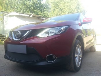 4 399 р. Защитная сетка в бампер (низ, ячейка 4х10 мм) Стрелка11 Премиум Nissan Qashqai 2 J11 дорестайлинг (2013-2019) (Чёрная)  с доставкой в г. Керчь. Увеличить фотографию 4