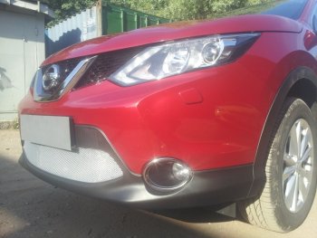 4 499 р. Защитная сетка в бампер (низ, ячейка 4х10 мм) Стрелка11 Премиум Nissan Qashqai 2 J11 дорестайлинг (2013-2019) (Хром)  с доставкой в г. Керчь. Увеличить фотографию 2