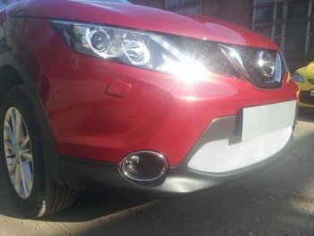 4 499 р. Защитная сетка в бампер (низ, ячейка 4х10 мм) Стрелка11 Премиум Nissan Qashqai 2 J11 дорестайлинг (2013-2019) (Хром)  с доставкой в г. Керчь. Увеличить фотографию 3