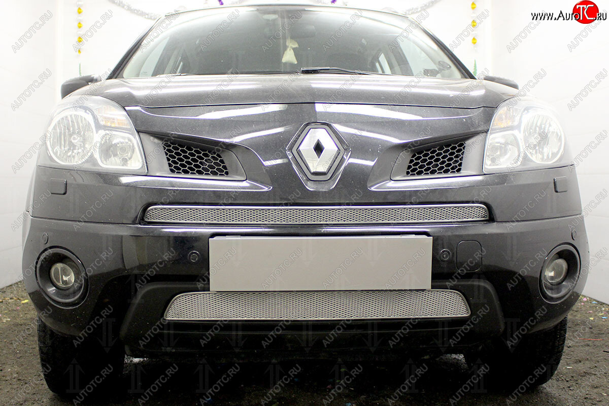 4 299 р. Защитная сетка в бампер (низ, ячейка 4х10 мм) Стрелка11 Премиум  Renault Koleos (2007-2011) Phase 1 (Хром)  с доставкой в г. Керчь