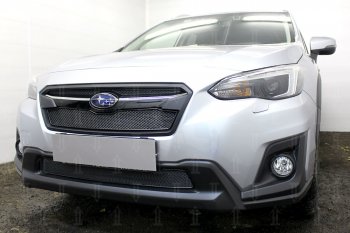 7 799 р. Защитная сетка в бампер (верх, 2 части, ячейка 4х10 мм) Стрелка11 Премиум Subaru XV GT/G24 дорестайлинг (2017-2021) (Чёрная)  с доставкой в г. Керчь. Увеличить фотографию 4