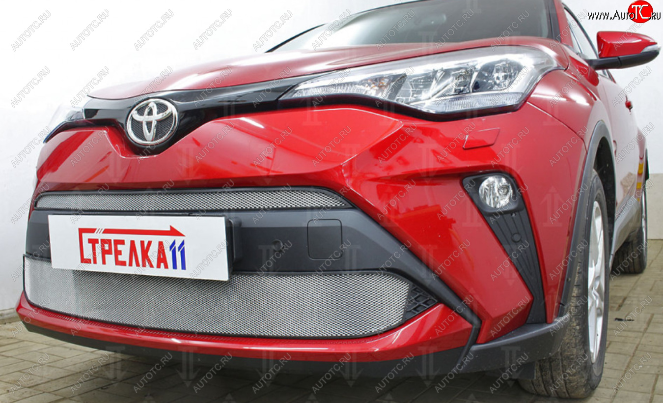 5 599 р. Защитная сетка в бампер (низ, ячейка 4х10 мм) Стрелка11 Премиум  Toyota C-HR  NGX10, ZGX10 (2019-2025) рестайлинг (Хром)  с доставкой в г. Керчь