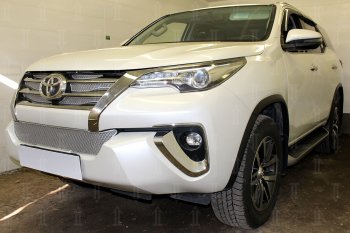 5 299 р. Защитная сетка в бампер (низ, ячейка 4х10 мм) Стрелка11 Премиум  Toyota Fortuner  AN160 (2015-2020) дорестайлинг (Хром)  с доставкой в г. Керчь. Увеличить фотографию 4