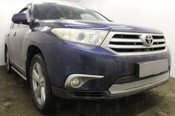 4 799 р. Защитная сетка в бампер (низ, ячейка 4х10 мм) Стрелка11 Премиум Toyota Highlander XU40 рестайлинг (2010-2013) (Хром)  с доставкой в г. Керчь. Увеличить фотографию 2