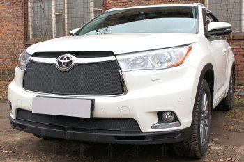4 099 р. Защитная сетка в бампер (низ, ячейка 4х10 мм) Стрелка11 Премиум Toyota Highlander XU50 дорестайлинг (2013-2017) (Чёрная)  с доставкой в г. Керчь. Увеличить фотографию 2