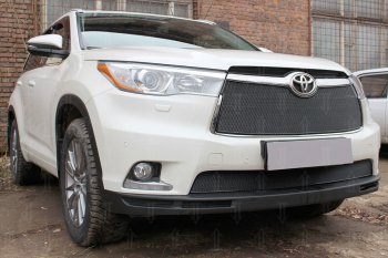4 099 р. Защитная сетка в бампер (низ, ячейка 4х10 мм) Стрелка11 Премиум Toyota Highlander XU50 дорестайлинг (2013-2017) (Чёрная)  с доставкой в г. Керчь. Увеличить фотографию 3