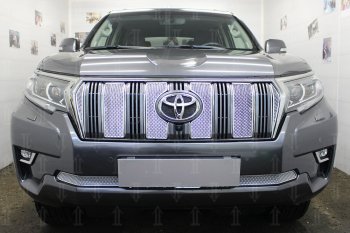 4 549 р. Защитная сетка в бампер (низ, ячейка 4х10 мм) Стрелка11 Премиум Toyota Land Cruiser Prado J150 2-ой рестайлинг (2017-2020) (Хром)  с доставкой в г. Керчь. Увеличить фотографию 3