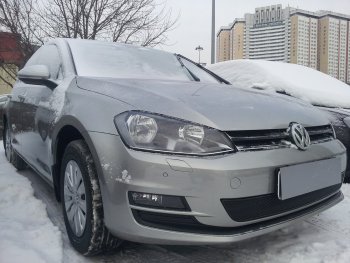 4 299 р. Защитная сетка в бампер (низ, ячейка 4х10 мм) Стрелка11 Премиум  Volkswagen Golf  7 (2012-2020) дорестайлинг, хэтчбэк 5 дв., рестайлинг универсал, рестайлинг, хэтчбэк 5 дв. (Чёрная)  с доставкой в г. Керчь. Увеличить фотографию 2