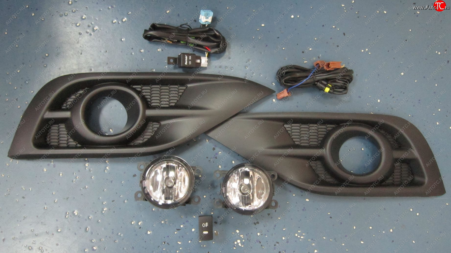 6 949 р. CR-V ФАРА ПРОТИВОТУМ Л+П (КОМПЛЕКТ) С РЕШЕТК , С ПРОВОДК И КНОПКОЙ BODYPARTS hdcrv12-073-n  с доставкой в г. Керчь