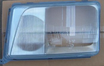 W124 93-94 СТЕКЛО ФАРЫ ЛЕВ С РАМК (DEPO) DEPO 47#440-1108leld