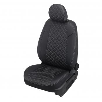 Чехлы на сиденья Ромб (к. Comfort Line раздел. 40/60 + вырез под подлокот. экокожа) Автопилот Volkswagen Passat ( B8,  B8.5) (2015-2025) универсал дорестайлинг, универсал рестайлинг (черный/строчка белая)