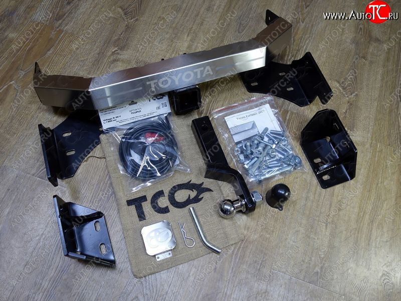 22 999 р. Фаркоп (тягово-сцепное устройство) TCC Тюнинг  Toyota Fortuner  AN160 (2020-2025) рестайлинг (оцинкованный, крюк Е, надпись Toyota)  с доставкой в г. Керчь