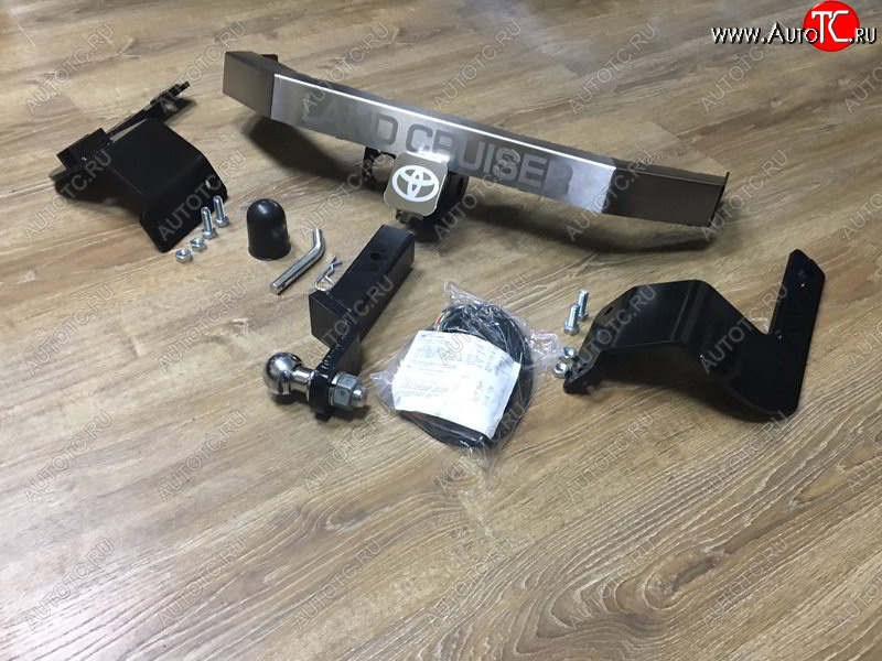 21 999 р. Фаркоп (тягово-сцепное устройство) TCC Тюнинг  Toyota Land Cruiser  200 (2015-2021) 2-ой рестайлинг (оцинкованный, шар E нержавейка, надпись Land Cruiser)  с доставкой в г. Керчь