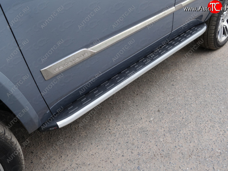 20 599 р. Пороги алюминиевые с пластиковой накладкой R-Line ТСС Тюнинг  Cadillac Escalade  GMTK2 джип 5 дв. (2015-2020) короткая база (серые)  с доставкой в г. Керчь