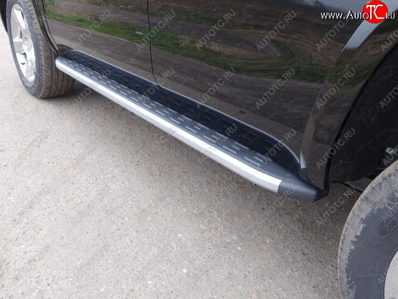 21 999 р. Пороги алюминиевые с пластиковой накладкой, ТСС Тюнинг  Chevrolet Tahoe  K2UC (2014-2021) (карбон серебро)  с доставкой в г. Керчь