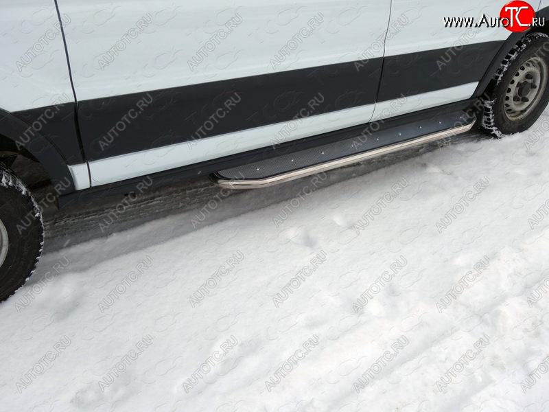 25 499 р. Правый порог с площадкой (укороченный) d42,4 мм ТСС Тюнинг  Ford Transit (2014-2022) цельнометаллический фургон (нержавеющий лист)  с доставкой в г. Керчь