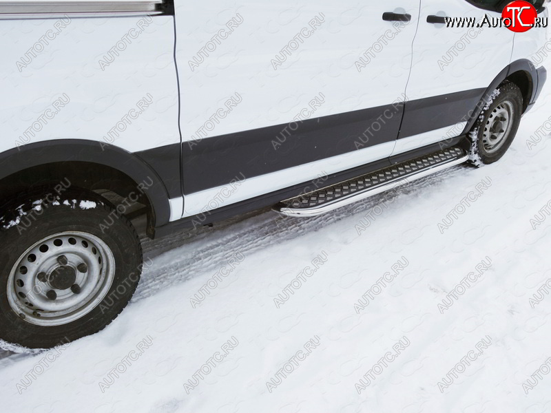 20 849 р. Левый порог с площадкой укороченный d 42,4 мм ТСС Тюнинг  Ford Transit (2014-2022) цельнометаллический фургон (серые)  с доставкой в г. Керчь