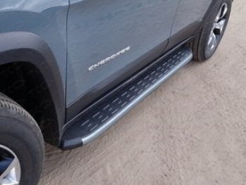 Пороги алюминиевые с пластиковой накладкой (Trailhawk) ТСС Тюнинг Jeep Cherokee  KL (2014-2017) дорестайлинг (карбон серебро)