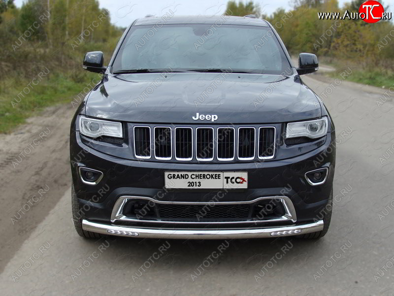 39 749 р. Защита переднего бампера нижняя с ходовыми огнями 76,1 мм ТСС Тюнинг  Jeep Grand Cherokee  WK2 (2013-2018) 1-ый рестайлинг (нержавейка)  с доставкой в г. Керчь