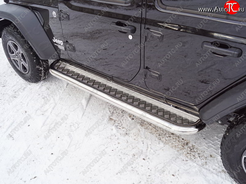 34 799 р. Пороги с площадкой 76,1 мм ТСС Тюнинг  Jeep Wrangler  JL (2018-2024) 3 дв. дорестайлинг (серые)  с доставкой в г. Керчь