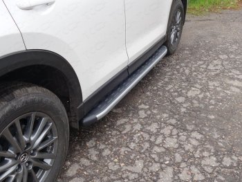 Пороги алюминиевые с пластиковой накладкой ТСС Тюнинг Mazda CX-5  KF (2016-2025) (карбон серебро)