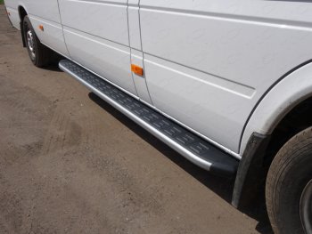 Порог правый алюминиевый с пластиковой накладкой ТСС Тюнинг Mercedes-Benz Sprinter  W906 (2014-2018) рестайлинг