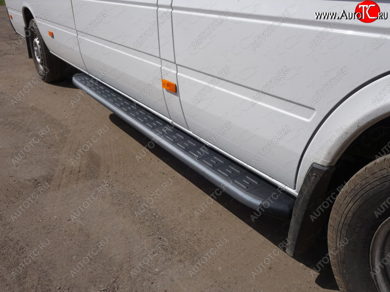 15 699 р. Порог алюминиевый с пластиковой накладкой, ТСС Тюнинг  Mercedes-Benz Sprinter  W906 (2014-2018) рестайлинг (карбон)  с доставкой в г. Керчь