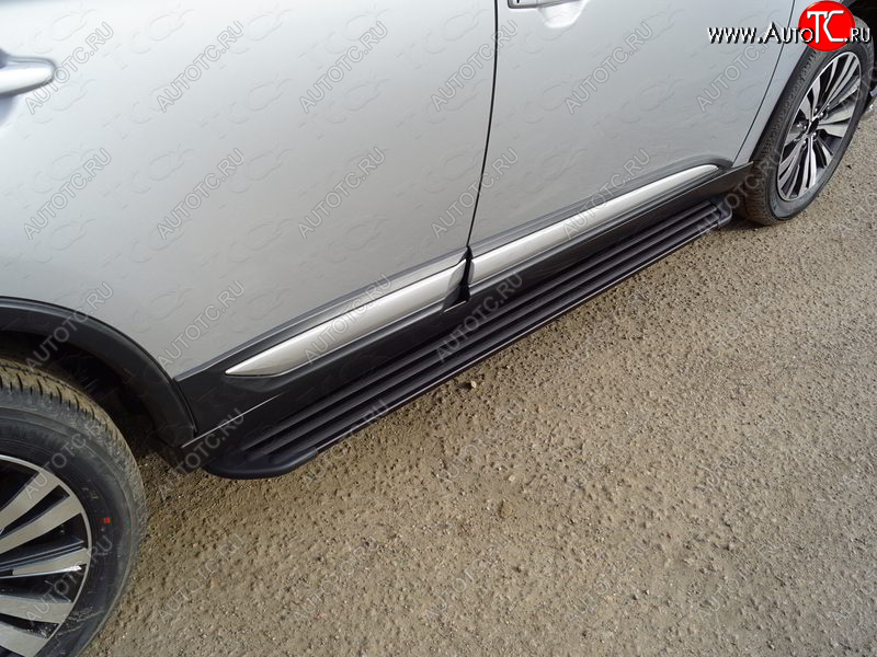 21 999 р. Пороги алюминиевые Slim Line ТСС Тюнинг  Mitsubishi Outlander  GF (2018-2022) 3-ий рестайлинг (Black)  с доставкой в г. Керчь