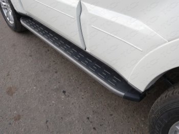 Пороги алюминиевые с пластиковой накладкой ТСС Тюнинг Mitsubishi Pajero  4 V90 (2014-2020) 2-ой рестайлинг (карбон серые)