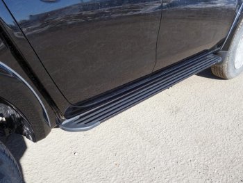 Пороги алюминиевые Slim Line ТСС Тюнинг Mitsubishi L200  4 (2013-2016)  рестайлинг (Black)