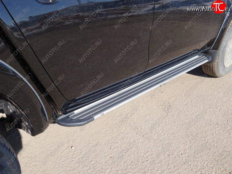 20 599 р. Пороги алюминиевые Slim Line ТСС Тюнинг  Mitsubishi L200  5 KK,KL (2015-2019) дорестайлинг (Silver)  с доставкой в г. Керчь