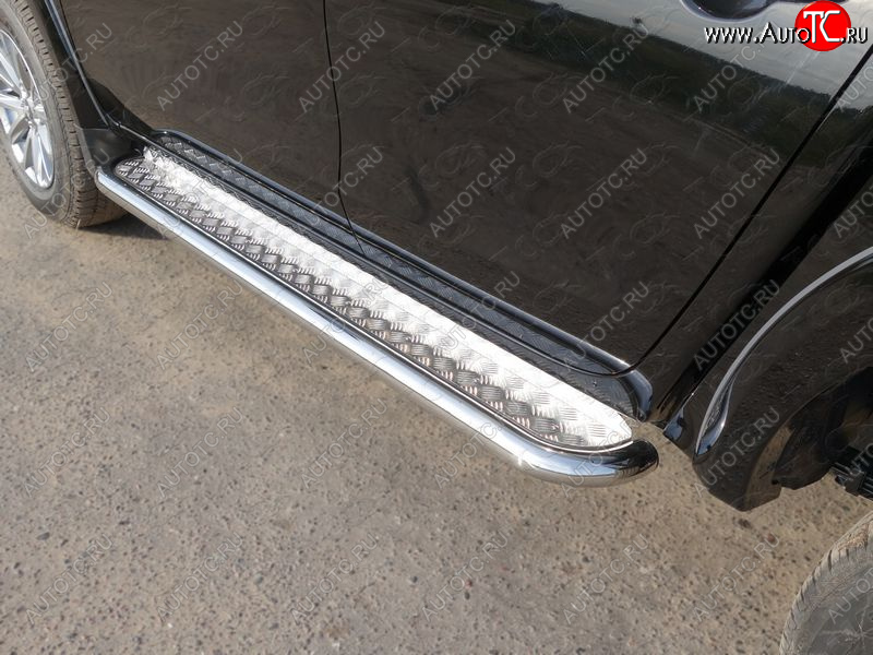 34 799 р. Пороги с площадкой 60,3 мм ТСС Тюнинг Mitsubishi L200 5 KK,KL рестайлинг (2018-2022) (серые)  с доставкой в г. Керчь