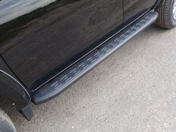 Пороги алюминиевые с пластиковой накладкой ТСС Тюнинг Mitsubishi L200  5 KK,KL (2018-2022) рестайлинг (карбон черные)
