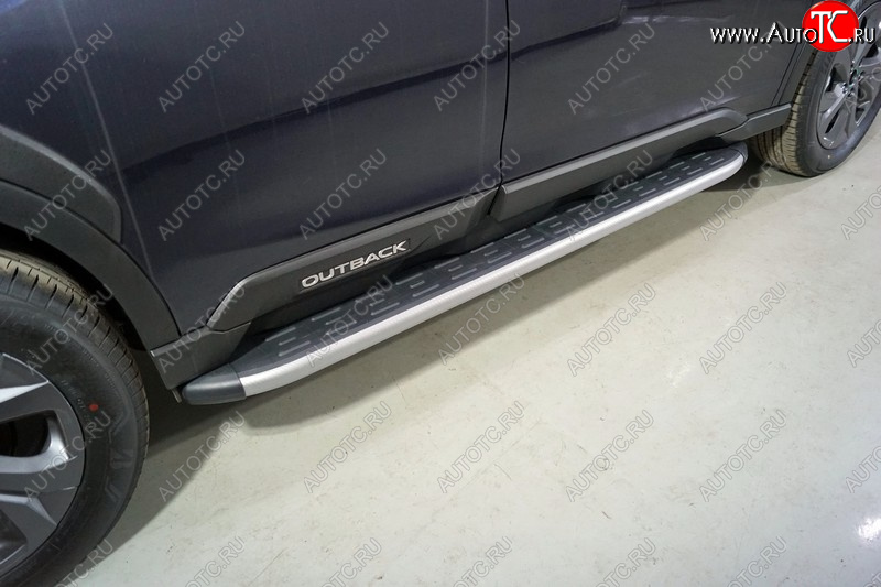 21 999 р. Пороги алюминиевые с пластиковой накладкой, ТСС Тюнинг  Subaru Outback  BT (2019-2025) универсал (карбон серебро)  с доставкой в г. Керчь
